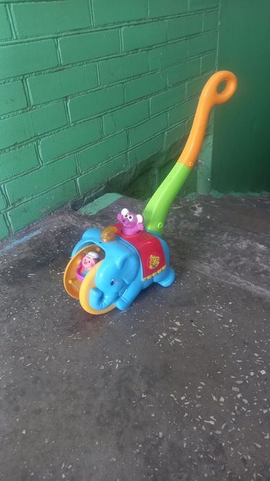 Музыкальная     игрушка