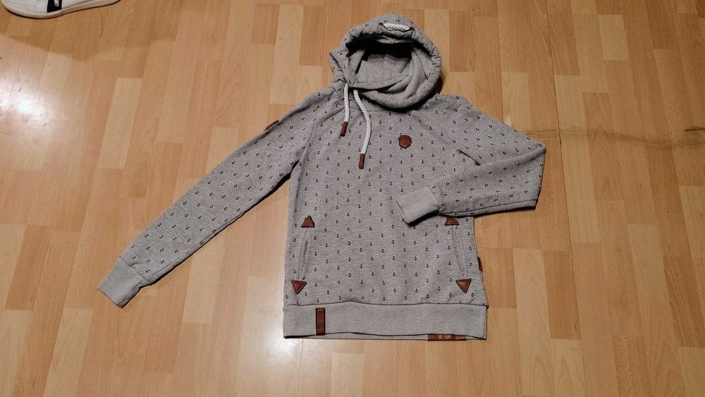 Damska bluza NAKETANO r.M jasnoszara stan bardzo dobry