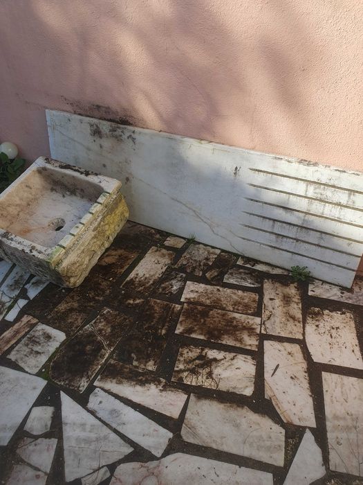 Lava loiça e pedra de bancada