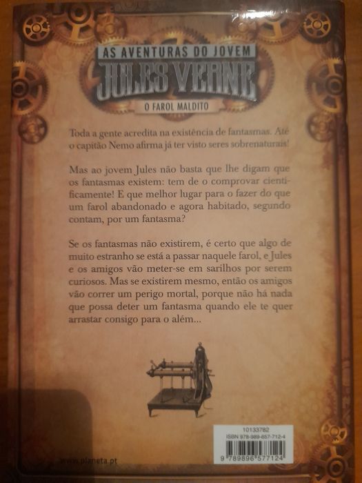 Livro "As aventuras do jovem Jules Verne"