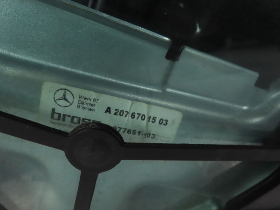 Elevador Mercedes-Benz E-Class Coupe Ref: A2076701503