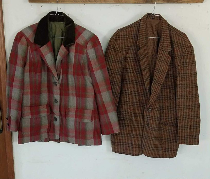 2 Casacos Vintage, provenientes de Antigo Teatro