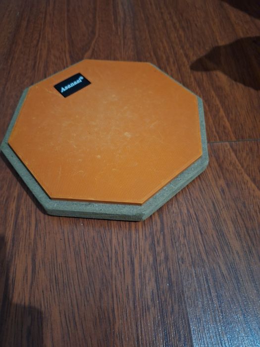 Pet de treino com baquetas de plástico!