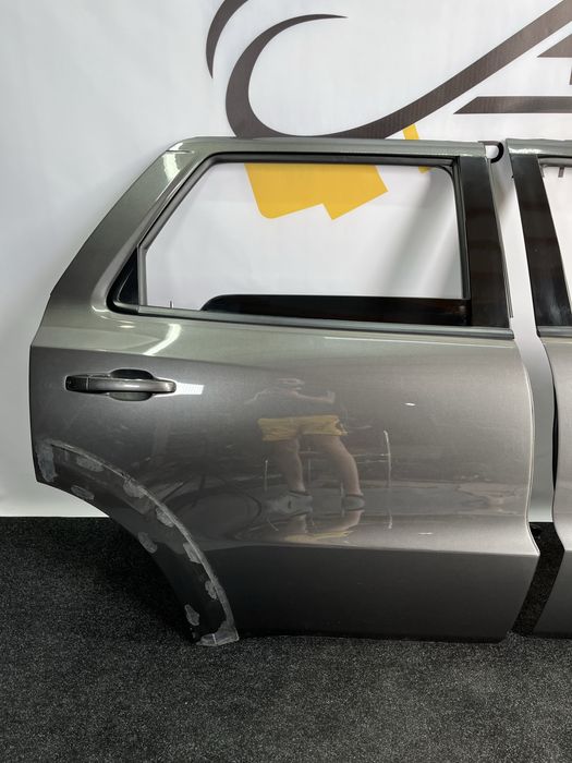 Дверь передняя правая, задняя правая, двери на Dodge Durango 2018-2025