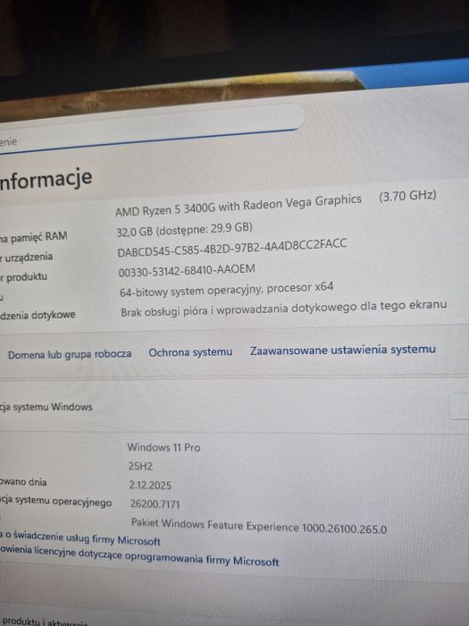 Komputer stacjonarny.