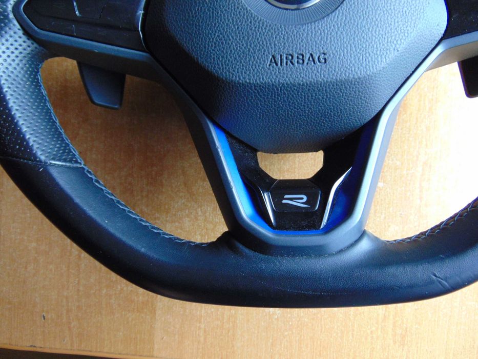 kierownica kompletna vw golf VIII R tiguan R arteon  passat grzana