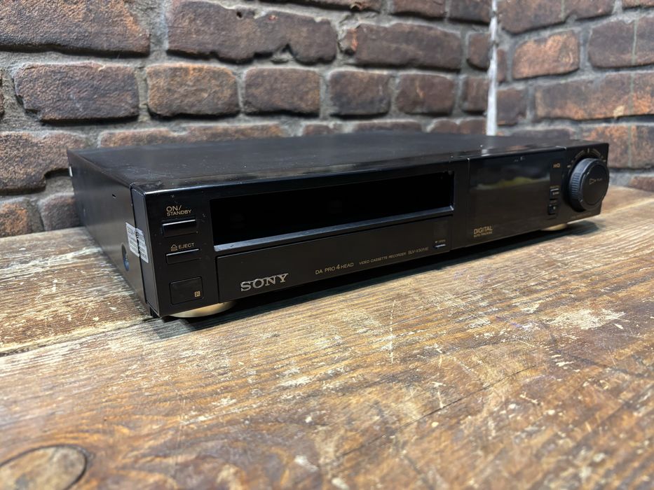 Magnetowid Sony SLV X 50 ME + pilot. Uszkodzony