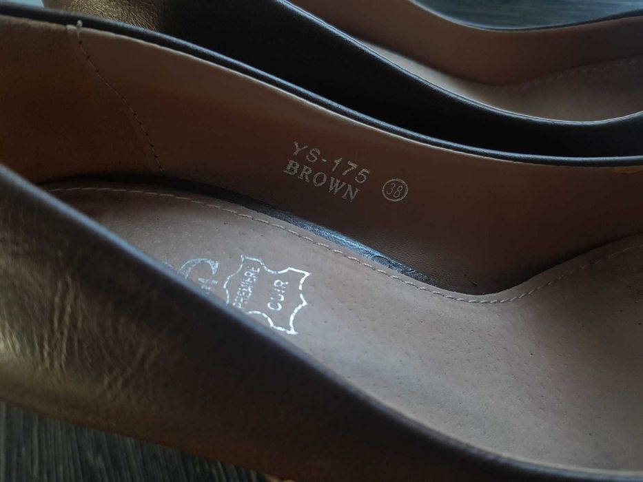 Szpilki/ buty na obcasie