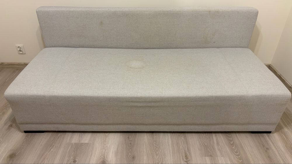 Oddam za darmo sofę .