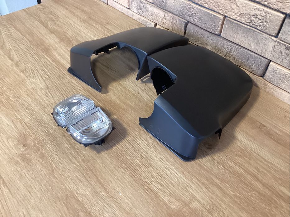 Кришка Зеркала Поворотнік Mercedes Sprinter 907 дзеркало