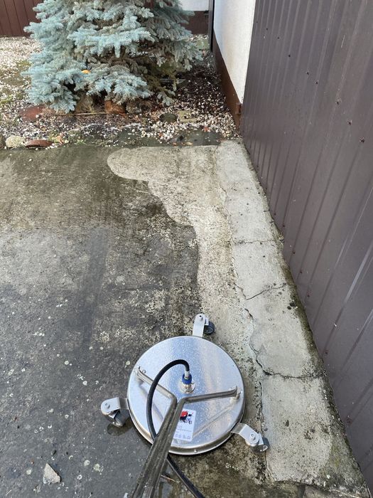 Mycie kostki brukowej elewacji dachów ogrodzień magazynkow hal parking