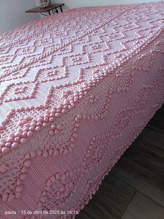 Colcha de lã feita à mão