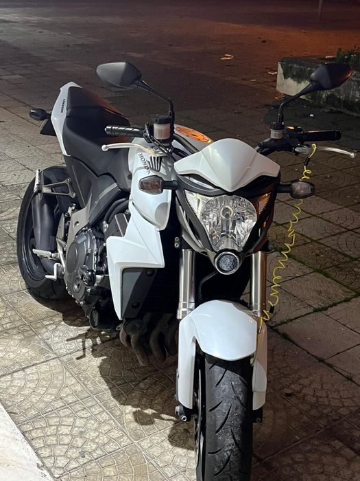 Cb1000r excelente