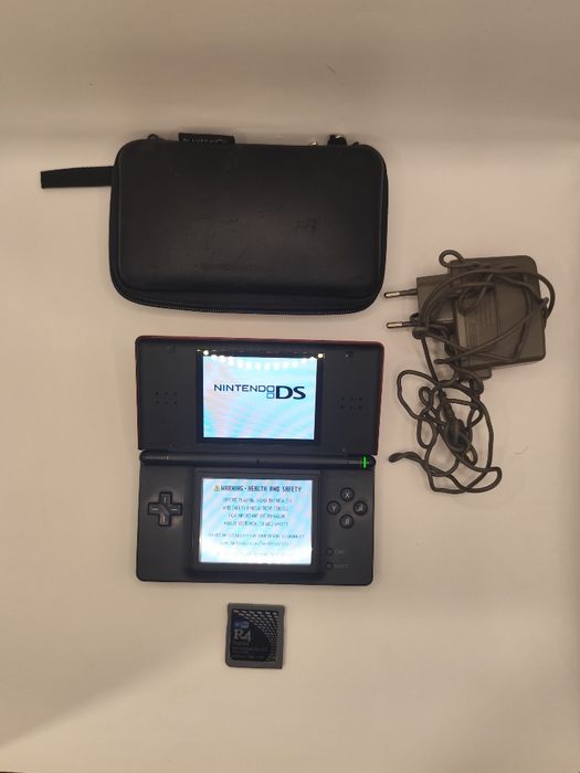 Nintendo DS Lite Vermelha/Preta + Cartucho R4 + Bolsa + Carregador | Impecável