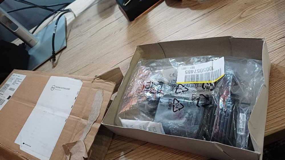 Dell  Adaptador de Corrente 90W Preto