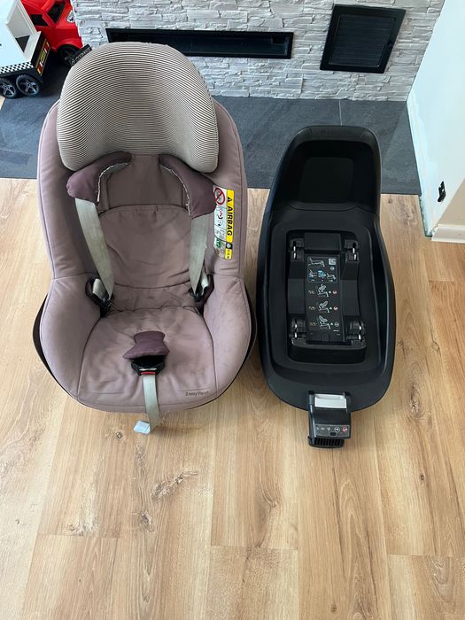 Maxi Cosi 2 way Pearl z bazą 2 way fix