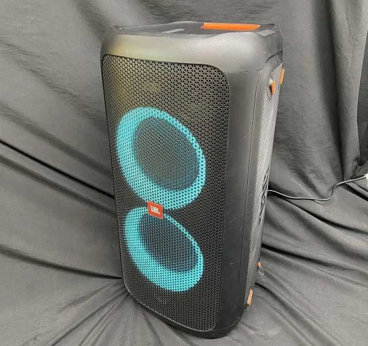JBL PartyBox 100 Dynamic Light
