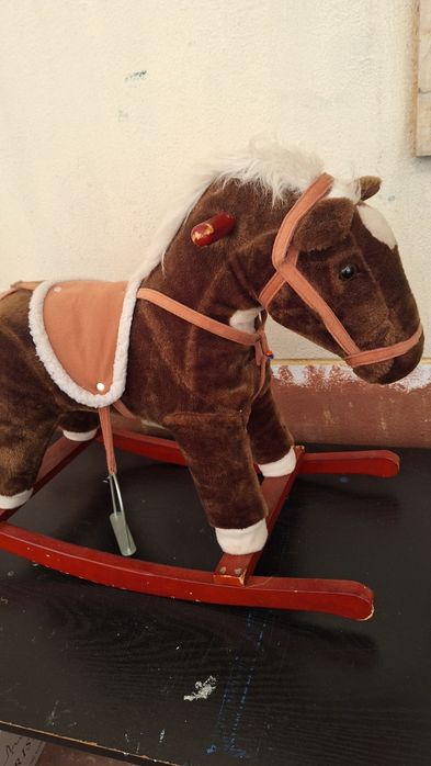 Cavalinho de madeira
