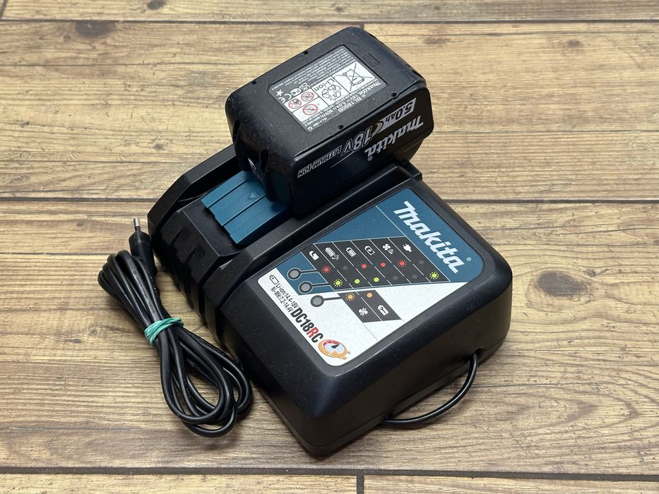 Zestaw Makita: bateria, akumulator 5Ah + szybka ładowarka DC18RC