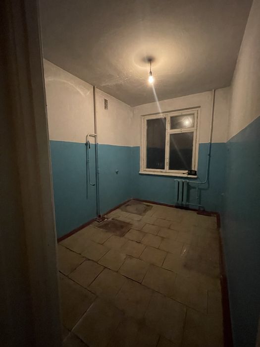 Продається 2-кімнатна квартира в Тернівському районі.