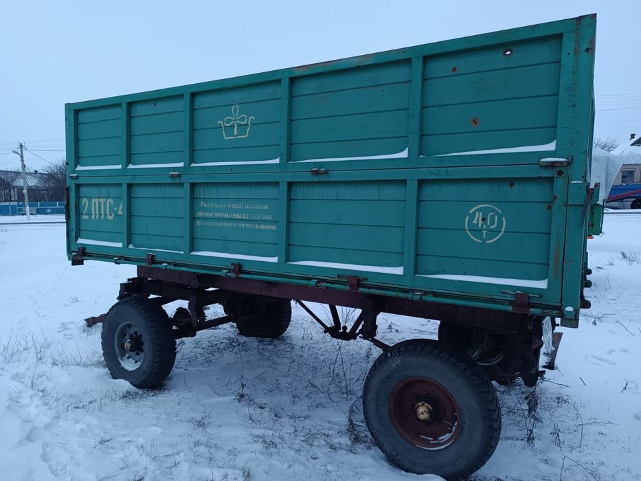 Продам причеп 2 Птс 4 на кругу