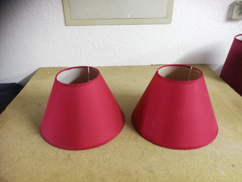 Candeeiro de mesa (cabeceira)