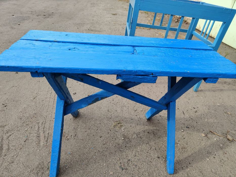 Стол строительный маленький и журнальный столик