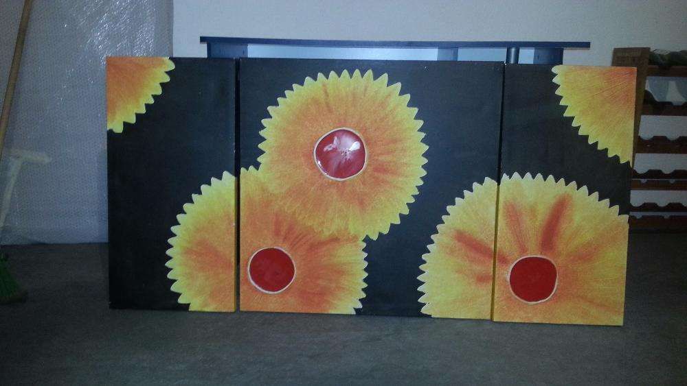 quadro em tela dividido em três