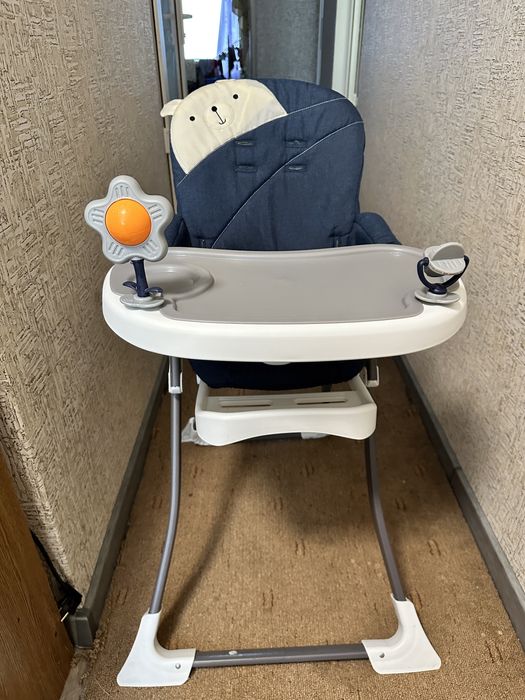 Стільчик для годування в гарному стані