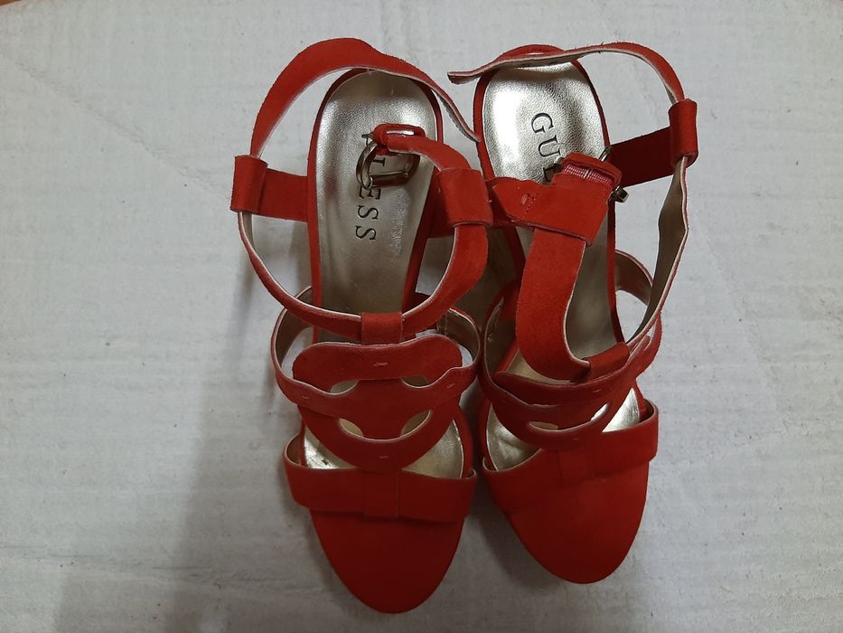 Sapatos de Salto Alto de Cortiça - GUESS Dailona Laranja