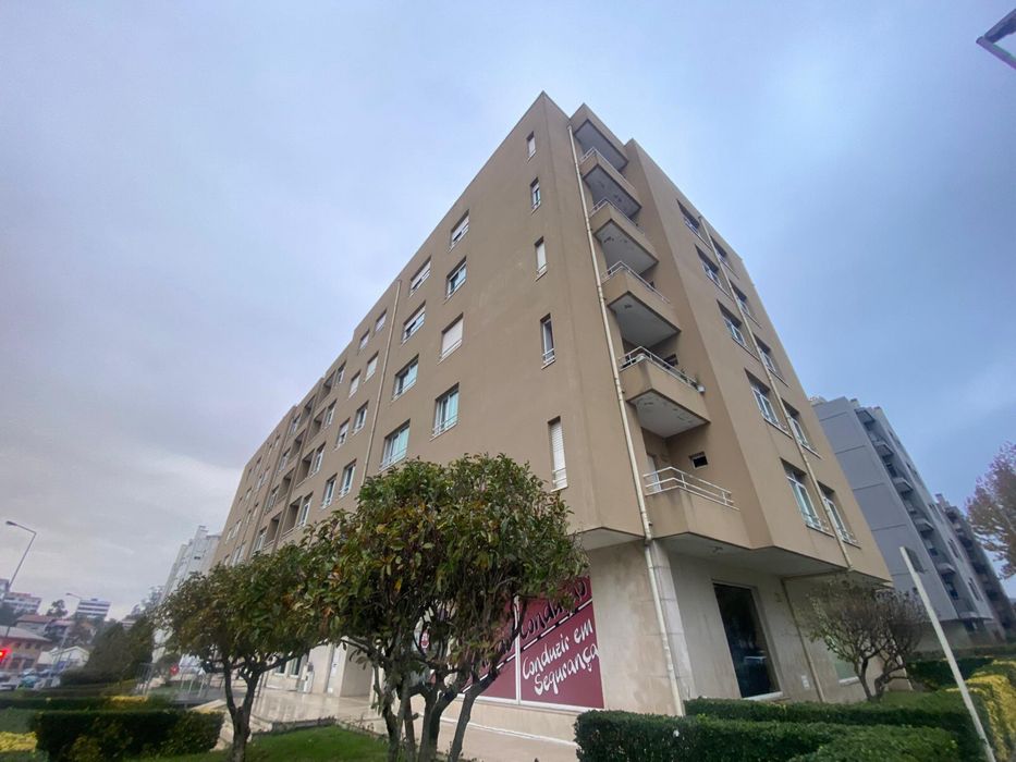 Lugar de Garagem + Arrumo | 23 m² | Águas Santas – Maia | Junto ao Comboio