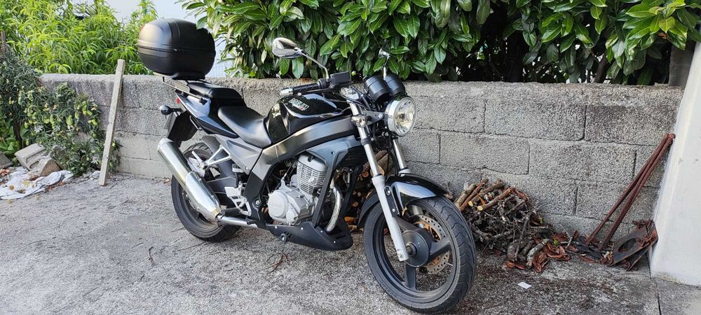 Daelim Roadwin 125