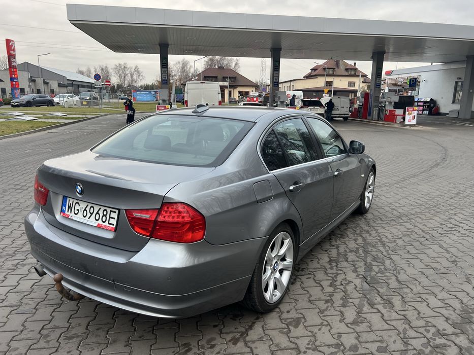 BMW E90 320D 177KM 2011 rok