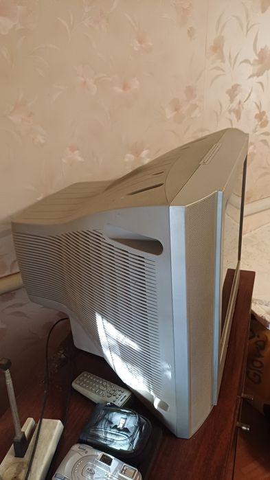 Продам телевизoр,,Sony "