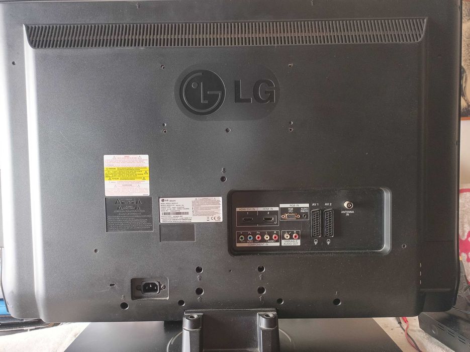 lcd LG 32 polegadas c/comando