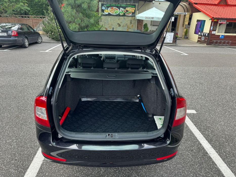 Wypożyczalnia samochodów do wynajecia skoda octavia combi 1.6 tdi