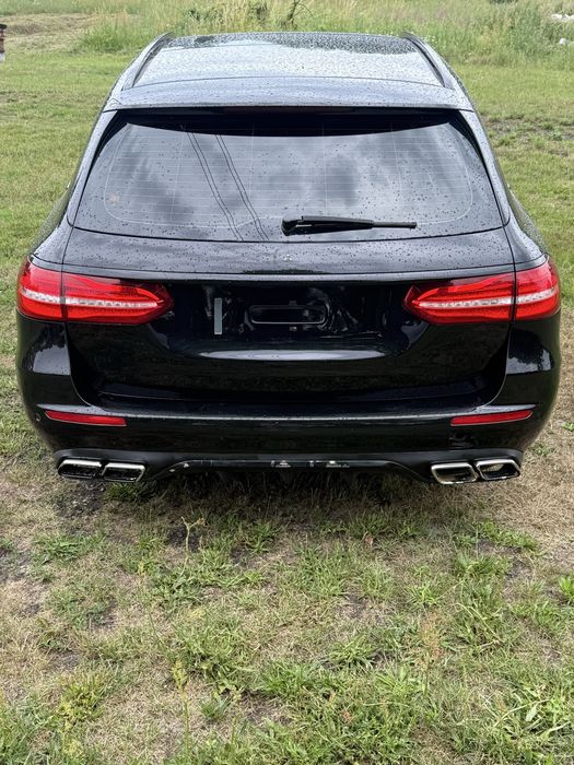 Mercedes Benz E W213 350d AMG LINE