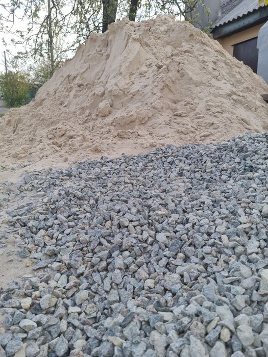 Песок. Щебень, шлак, отсев, глина. Доставка КАМАЗом.