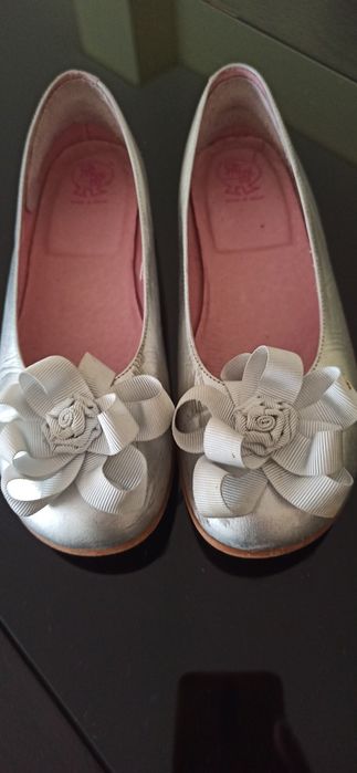 Sapatos de criança prateados