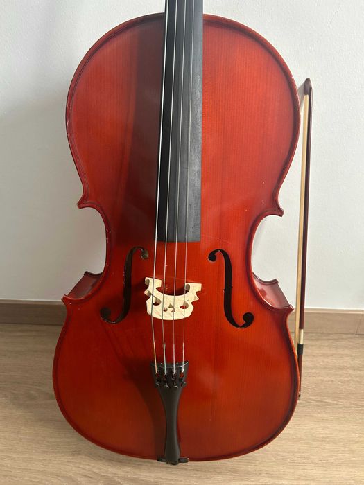 VIOLONCELO 1/2 usado em ótimo estado com acessórios
