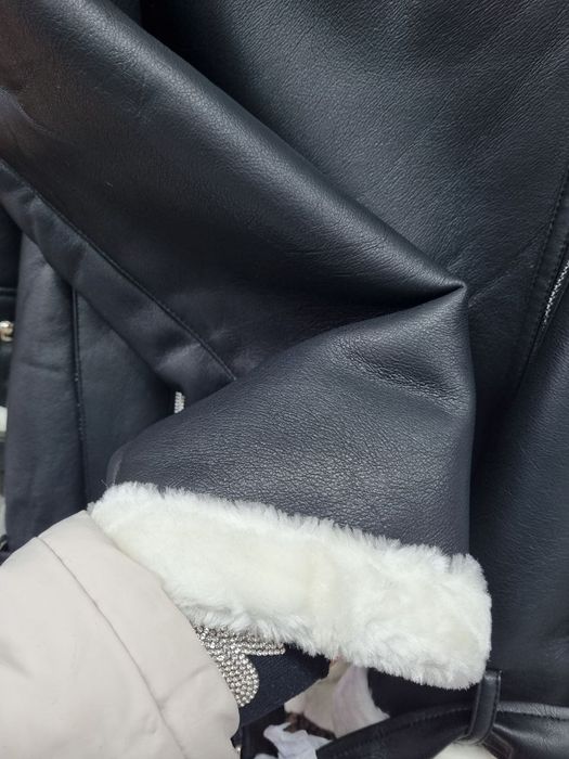 Жіноча дублянка подовжена з капюшоном