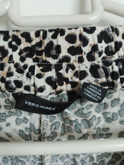 Spodnie w panterkę Vero Moda roz S