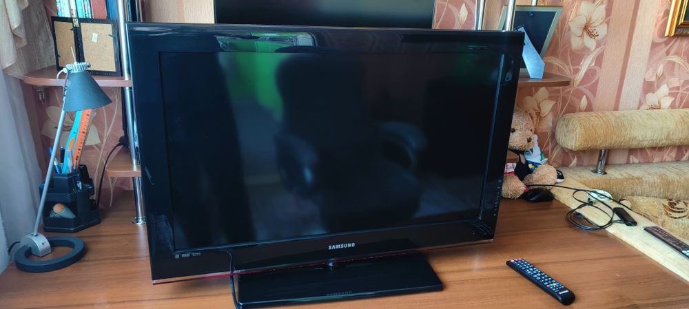 Продам Samsung LE32B530P7W