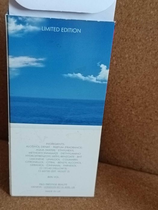 Flakon po perfumach pusty