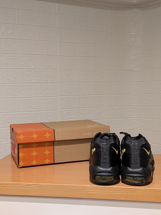 Nike Air Max 95 x Corteiz Honey Black