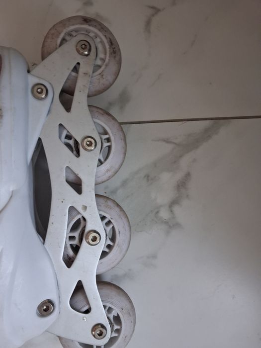 Ролики 35-38 розмір.