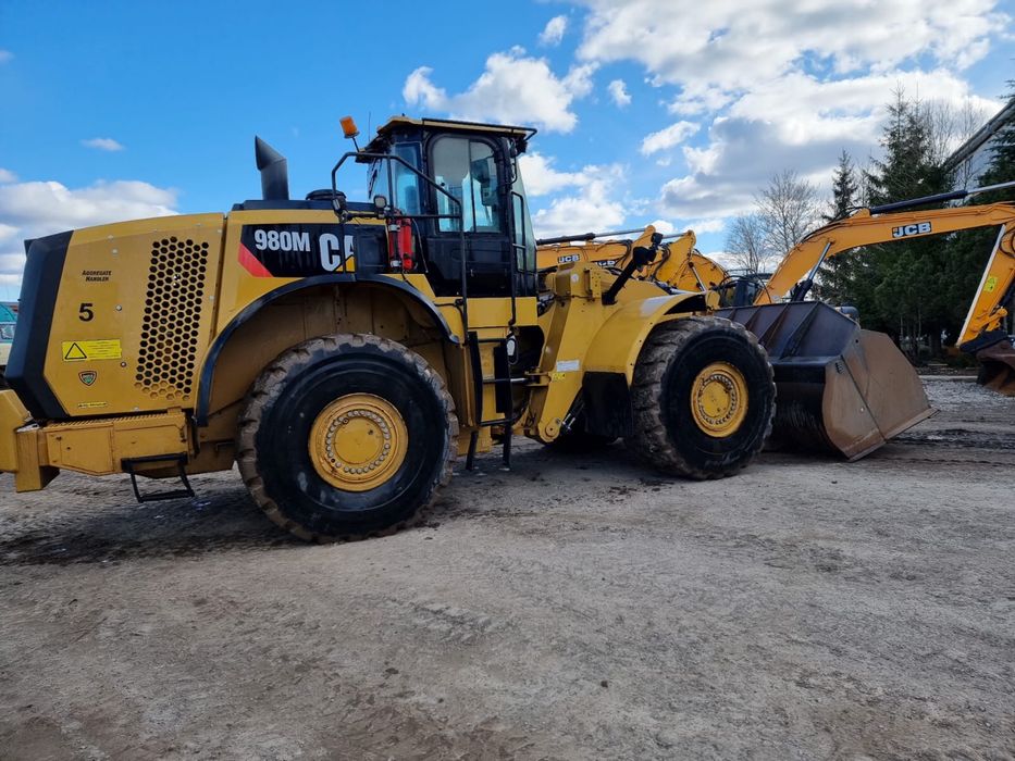 Продам фронтальный погрузчик Caterpillar 980 M