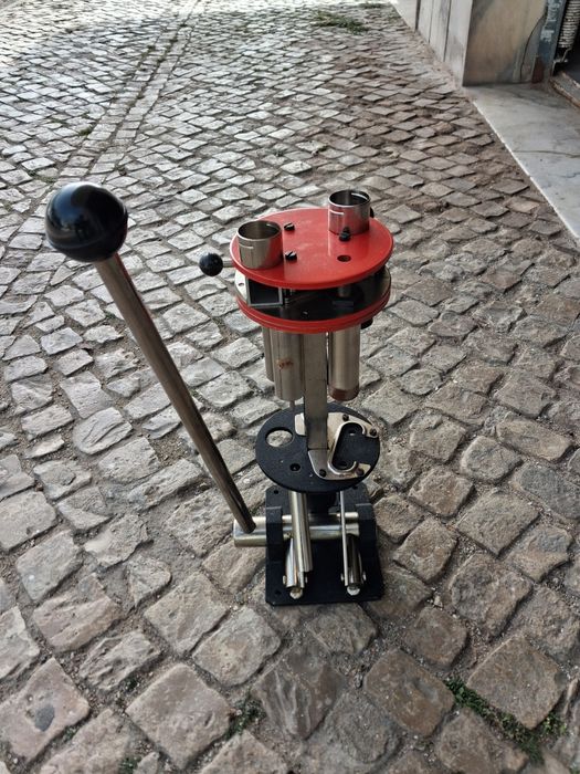 Máquina de carregar cartuchos  calibre 12