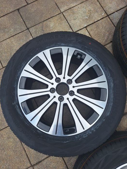 Koła letnie Mercedes EQA EQB 215 60 r18 25r jak nowe
