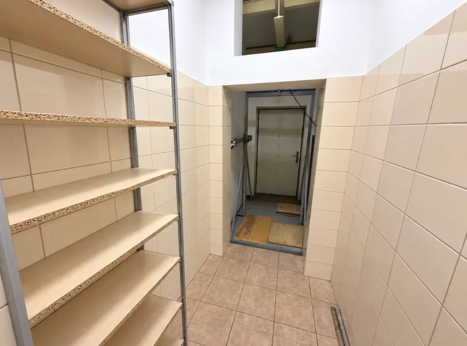 Здам приміщення, 200 м², Підгородне